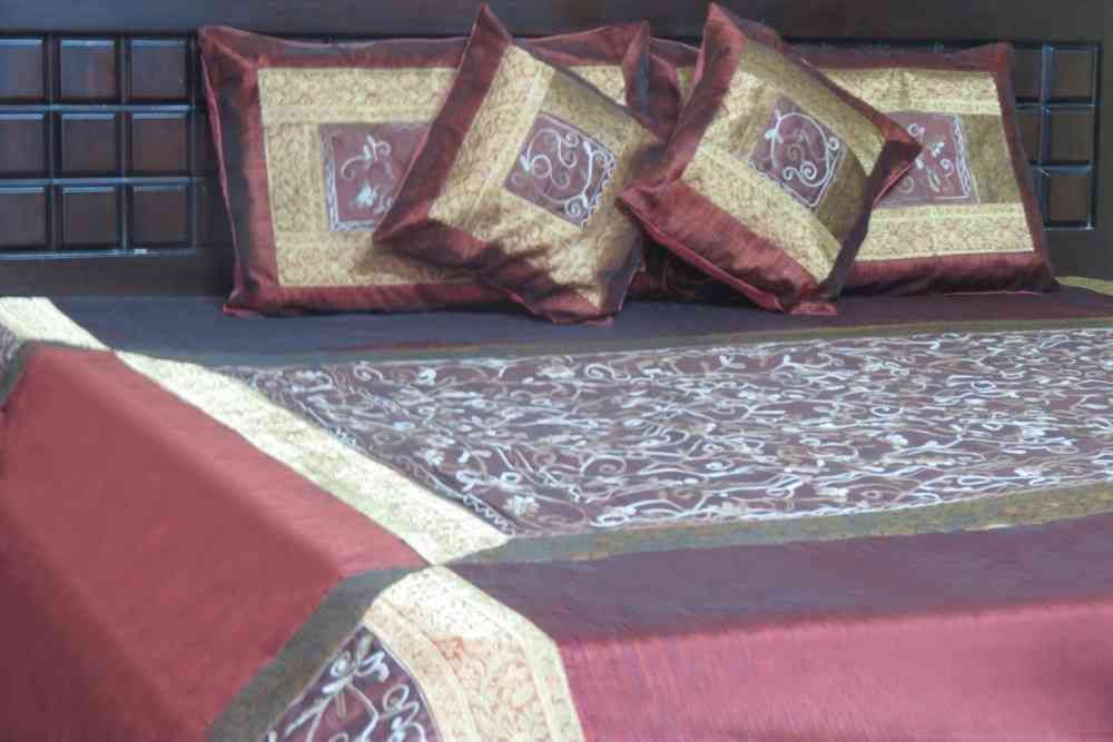 Beautiful Embroidered Brown 5 Piece Silk Bedspread