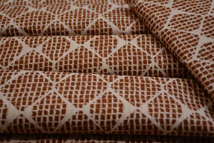 BROWN PRINTED INDIAN COTTON FABRIC-HF1618