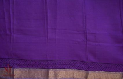 Charisma Purple Handloom Women's Mulberry Silk Sarees 