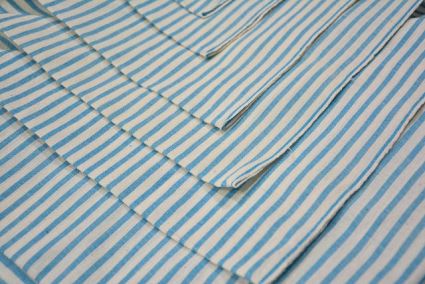 WHITE AND BLUE HANDWOVEN COTTON FABRIC-HF1851