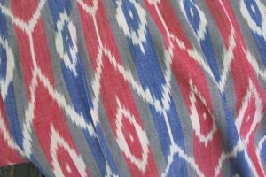 TRICOLOR STRIPED IKAT PRINT FABRIC BY THE YARD-HF368